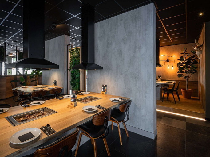 Dining 5, Comfortable Villa in Limburg With Shared Pool, Roggel en Neer