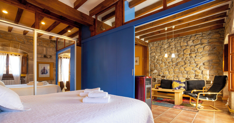 Bedroom 2, La casona de las meninas, Cantabria