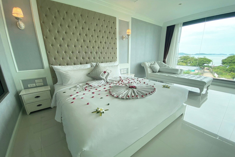 Bedroom 3, Aqua Resort Phuket - Near Beach and Chalong Pier, Phuket Island