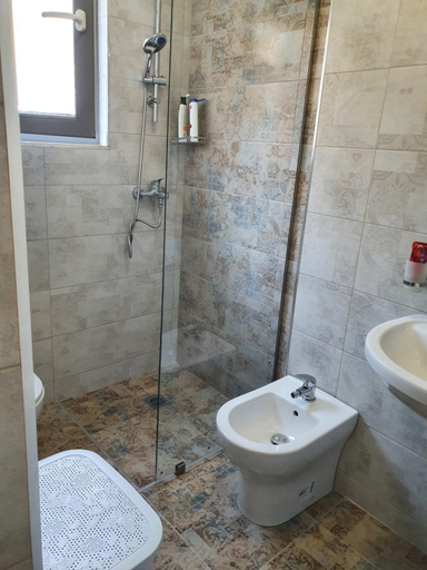 2, Mels apartments, Sarandës
