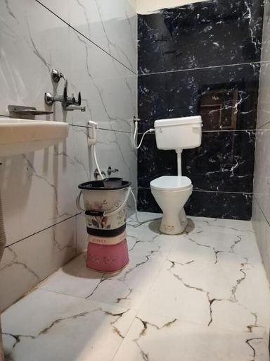 Bathroom 3, Hotel Mahalok Palace, Ujjain