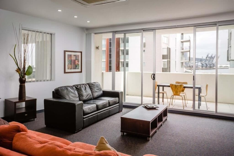 Others 5, Honeysuckle Suites, Newcastle - Inner City