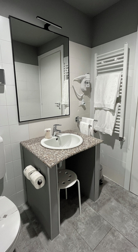 Bathroom 2, Guest House Borgo Yporegia, Torino