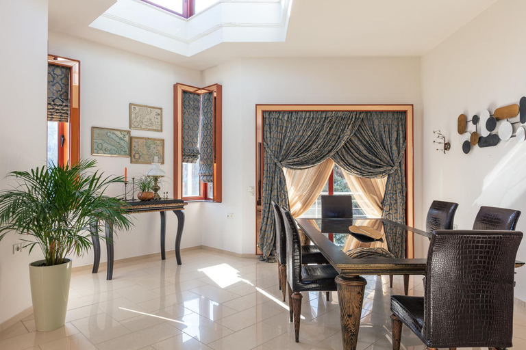 Others 5, Villa Nikis, Crete