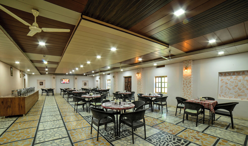 Food & Drinks, Lakhmana Desert Camp, Jaisalmer