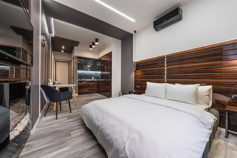 Others 2, Luxury Apartments in Downtown, Holosiïvs'kyi