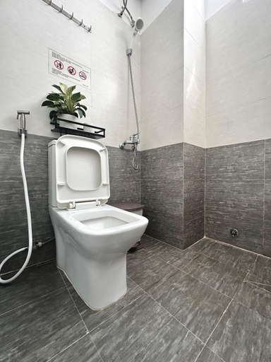 Bathroom 5, Silence House Dalat ATP, Đà Lạt