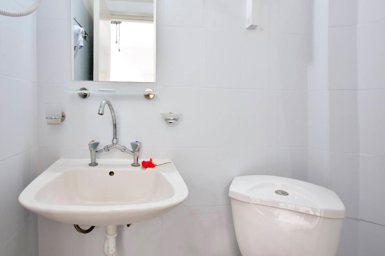 Bathroom 3, Roberto's Apartments, Ionian Islands