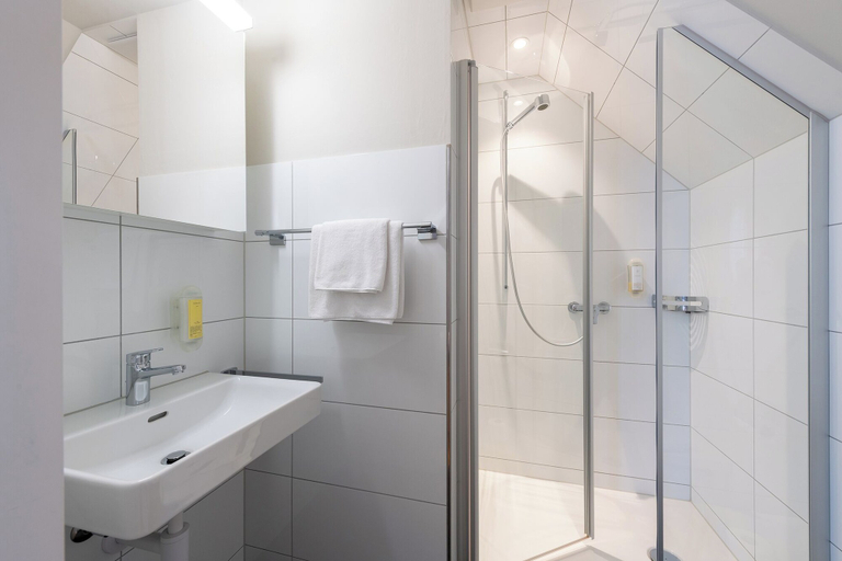 Bathroom 3, Hotel Garni Rössli, Sankt Gallen