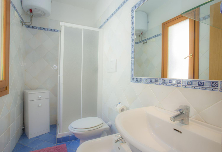 Bathroom 3, Appartamenti La Conchiglia, Livorno