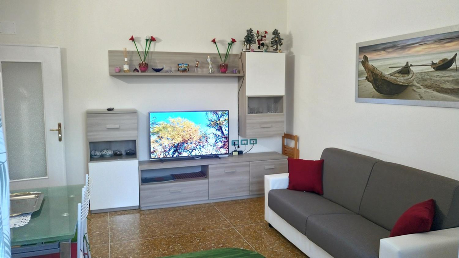 Others 4, sonia's house, Savona