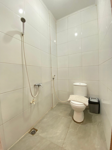 Bathroom 4