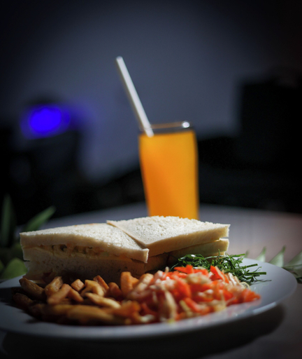 Food & Drinks 4, Ramzu Villa