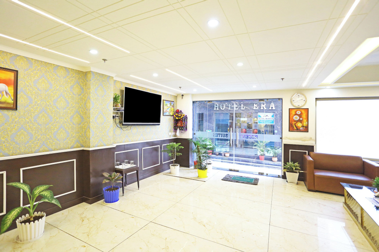 Hotel Decent Suites - Delhi Airport, West