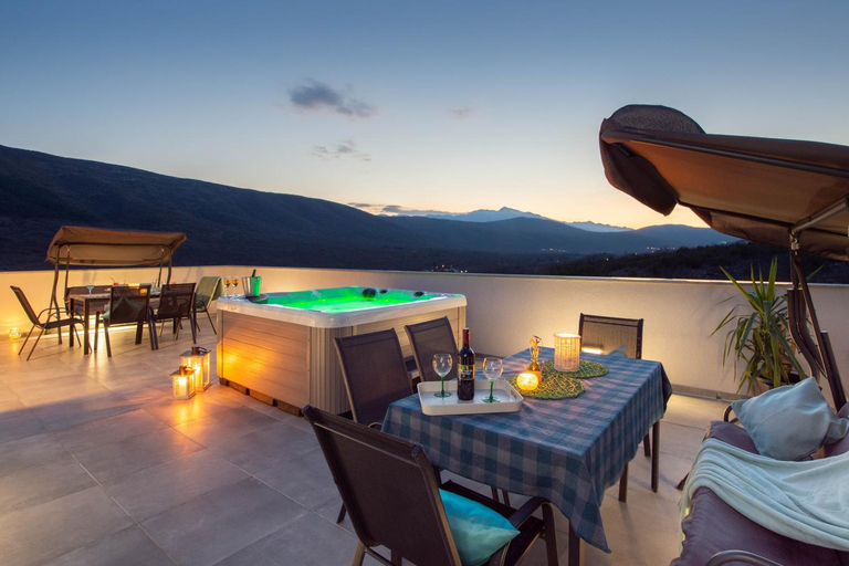 Others 2, VILLA STARS HILL WITH HEATING POOL and JACUZZI - MAKARSKA, Runovići