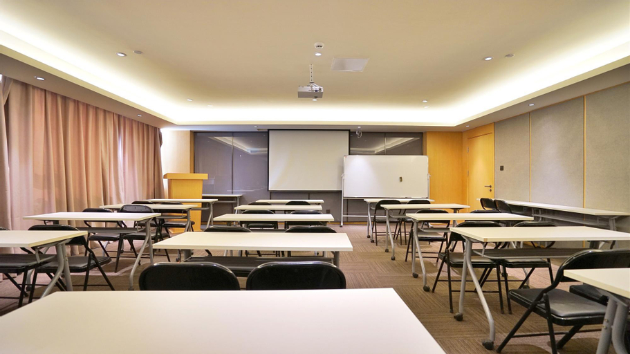 Business Facilities, Ji Hotel (Linyi Jinqueshan Road), Linyi