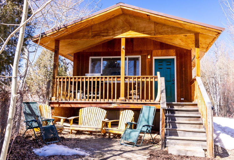 Others 2, Half Moon Lake Lodge, Sublette