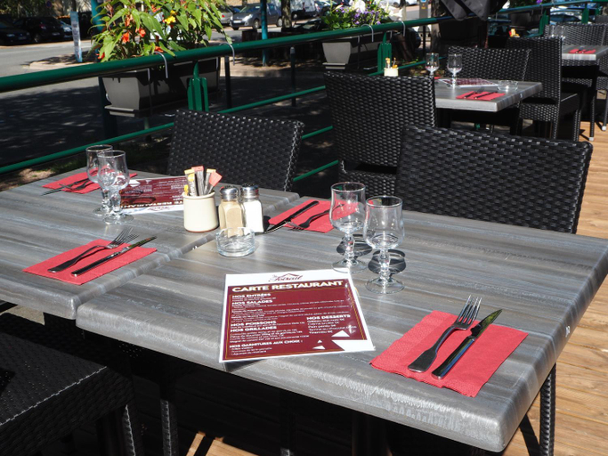 Food & Drinks 4, HOTEL LE FOIRAIL, Lot