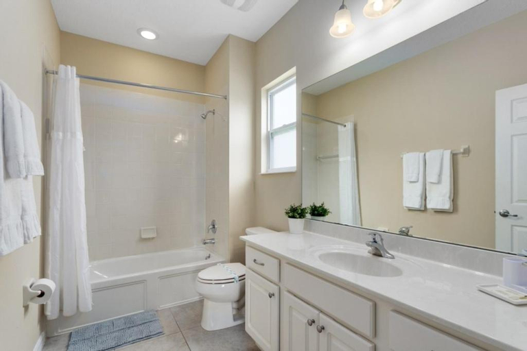 Bedroom 3, Veranda Home, 8br, 6 en-suites, Lake View,POOL SPA villa, Osceola