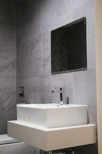 Bathroom 4, Arte Mont Kiara by CozyNest, Kuala Lumpur