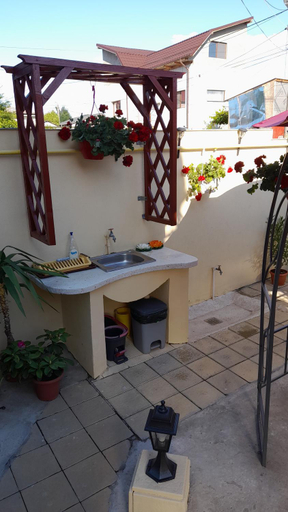 Others 2, Vila Marius-camere de inchiriat, Tuzla