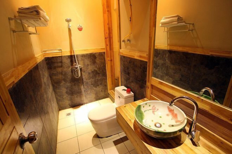 Bathroom 3, Countryside Villa Yulong Hepan Boutique Farmhouse, Guilin