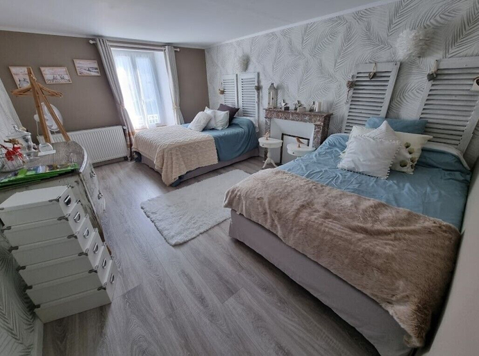 Bedroom 4, Aux léopards Normands, Calvados