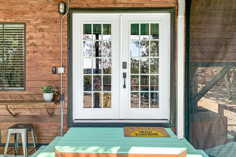 Chimney Rock Tiny Home, Comal