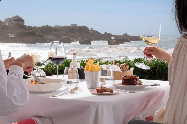 Food & Drinks 4, Hôtel du Palais Biarritz, in The Unbound Collection by Hyatt, Pyrénées-Atlantiques