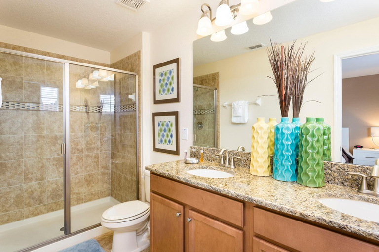 Bathroom 2, 6Br 6Bath Pvt Home Pool 10min Disney 3282ft, Osceola