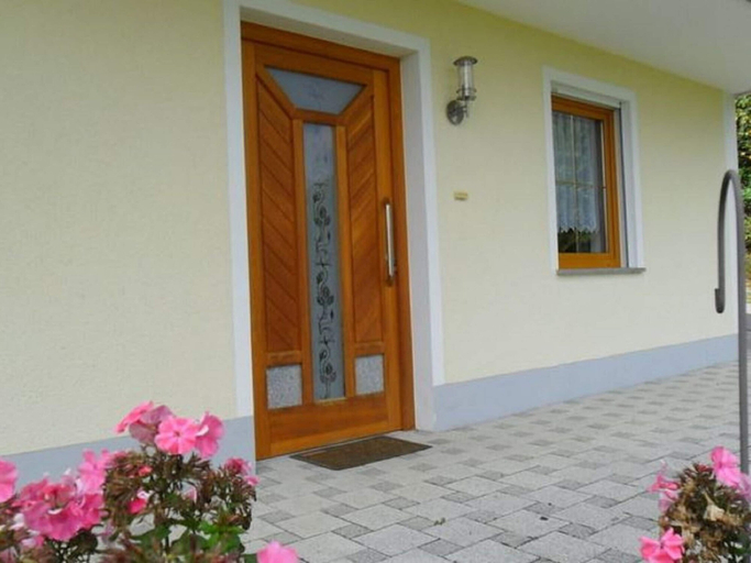 Exterior & Views 2, Bavaria Modern Family Stay, Regen