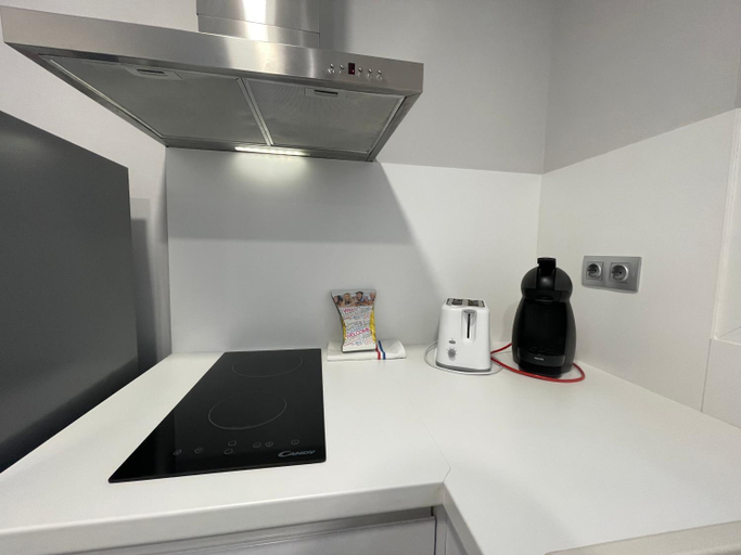 Kitchen 4, Apartaments Voramar Roses, Girona