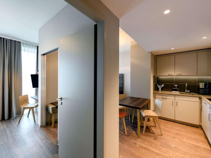 Dining Room 11