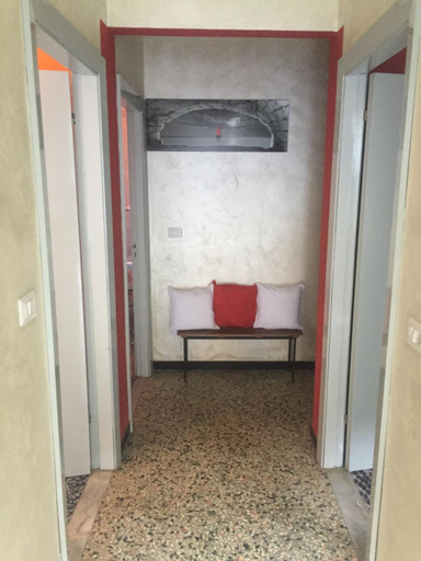 Bedroom 2, Appartamento Porzione di villa "il cappello d'oro", Genova
