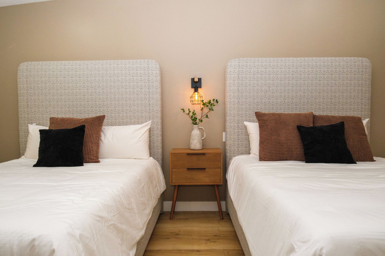 Bedroom 2, Adobe Inn Monterey Park, Los Angeles