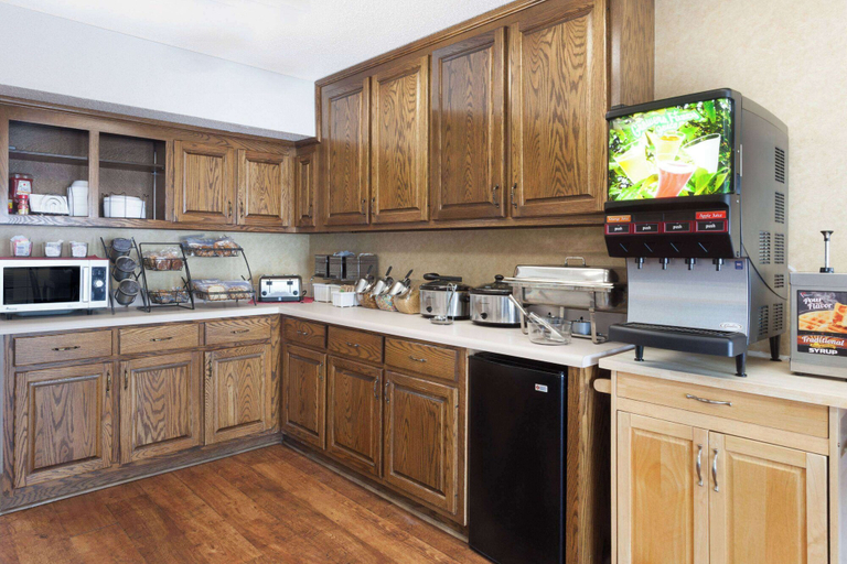 Others 5, Baymont by Wyndham Tullahoma, Coffee