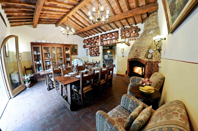 Others 4, Agriturismo Corboli, Prato