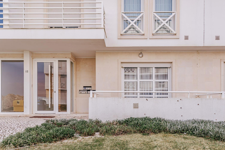 Beach Front Apartment, Peniche
