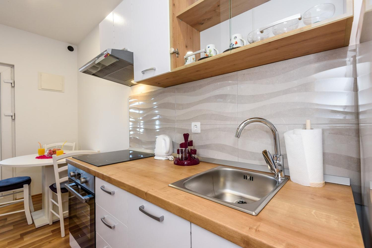 Others 5, Apartment Đego near Ploce, riverfront, parking, Ploče