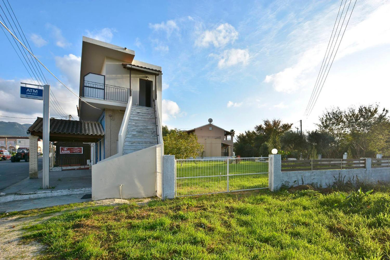 Exterior view 4, Roberto's Apartments, Ionian Islands