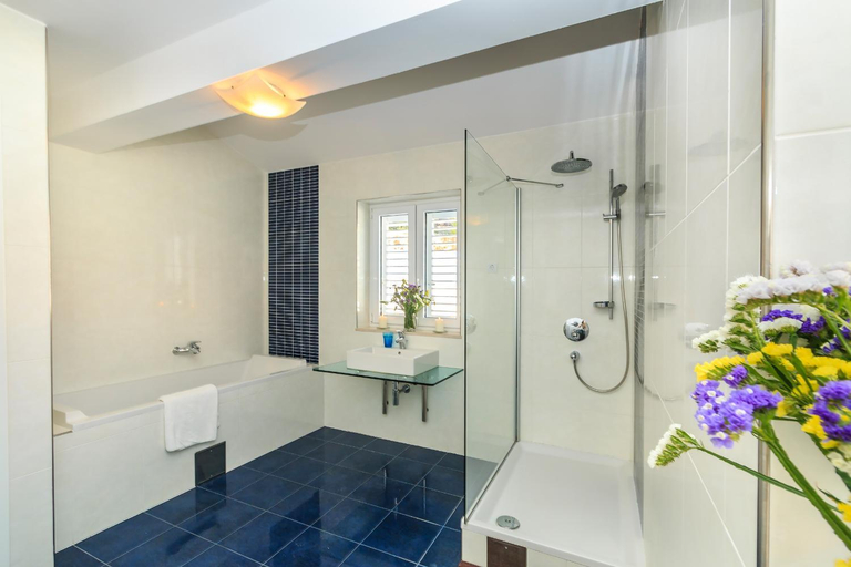 Bathroom 4, Villa Katarina, Omiš