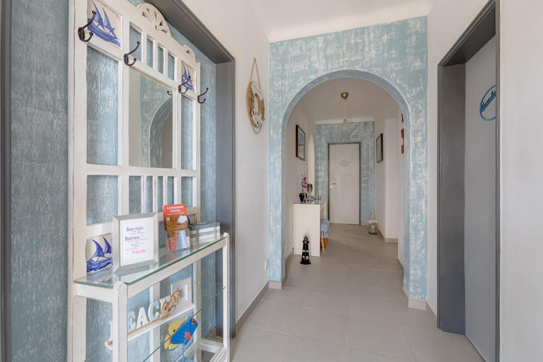Public Area, Bambus House Blue, Loulé