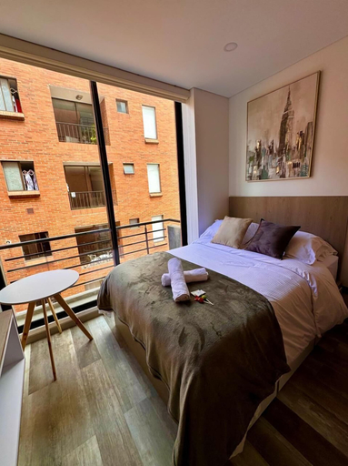 Room 3, 514- Estudio luminoso con balcón, Santafé de Bogotá