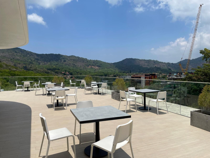 Food & Drinks, Mountainview Apartment in Naiharn, Pulau Phuket