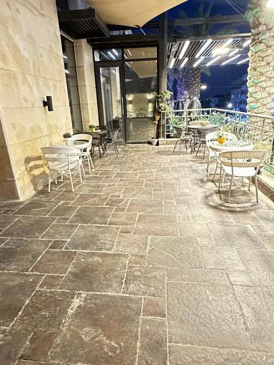 Others 5, Londrina Hotel, Ardhah