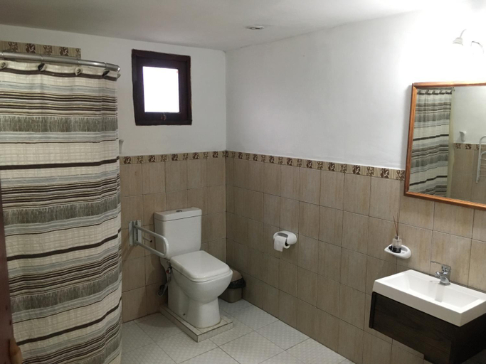 Bathroom 3, Cabanas Ernes Huasi, Tafí del Valle