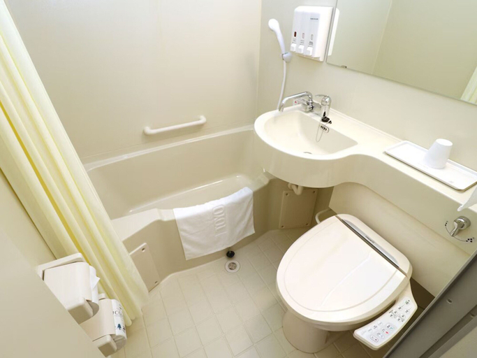 Bathroom 3, Toyoko Inn Hokkaido Sapporo Station Minami, Sapporo