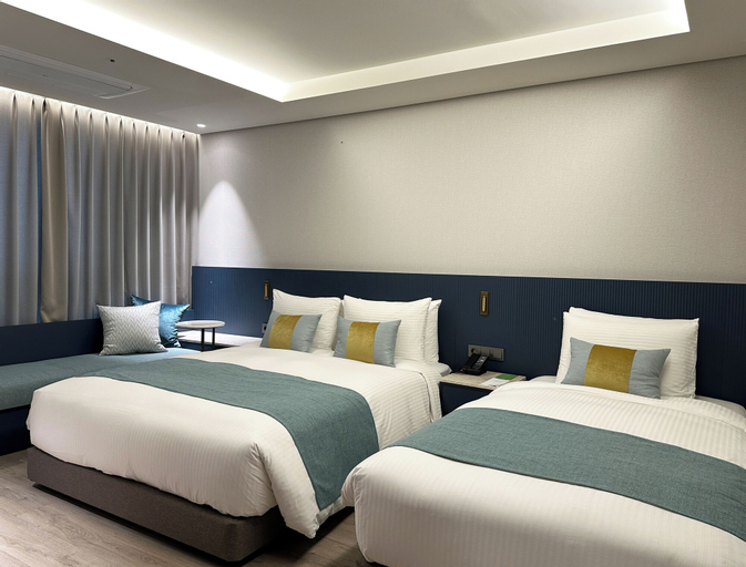Bedroom 17