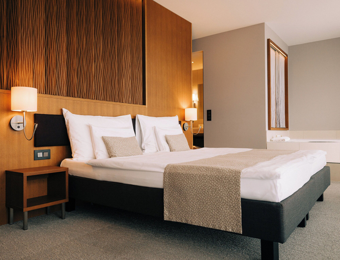 Bedroom 3, Deltapark Vitalresort, Niedersimmental