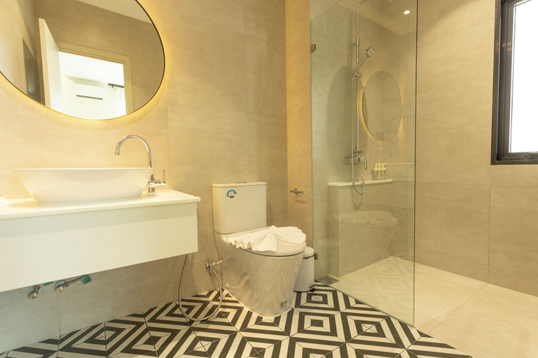 Bathroom 3, 250m Beach 6Pool Kids Club All In 1 c111, Pulau Phuket